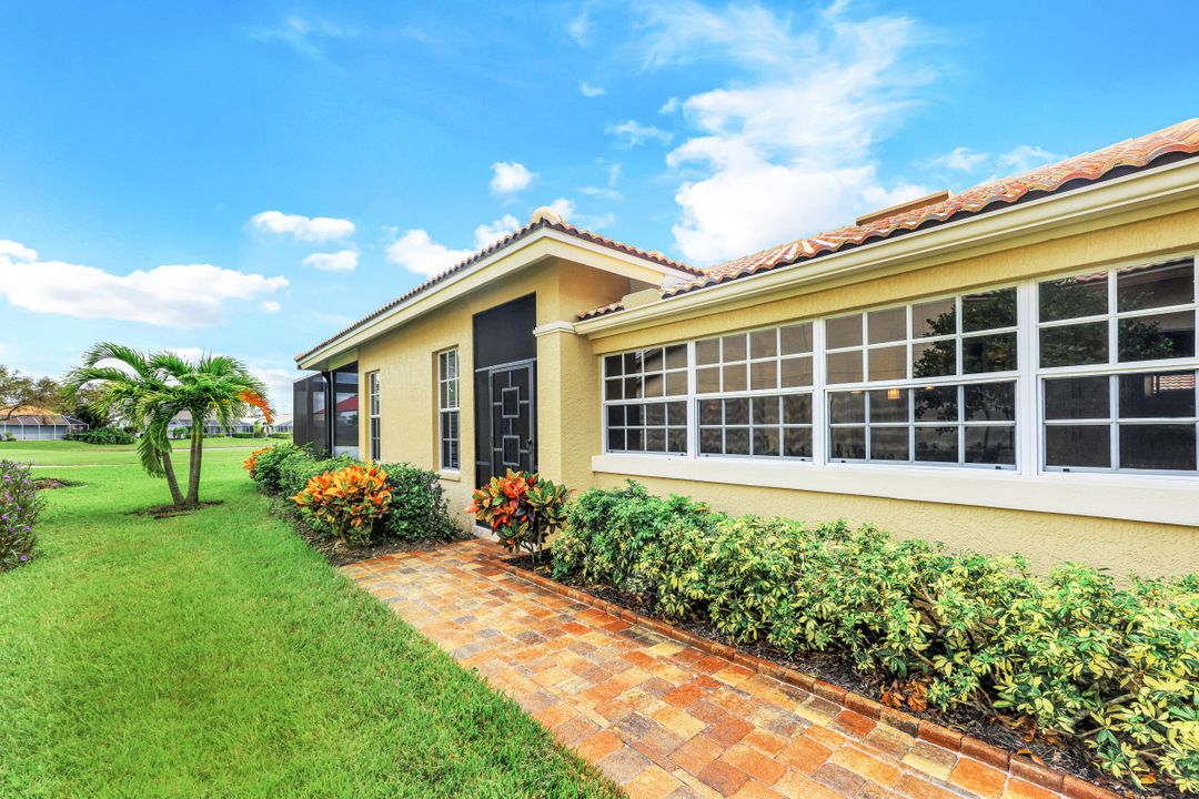 13461 Bridgeford Ave, Bonita Springs, FL 34135