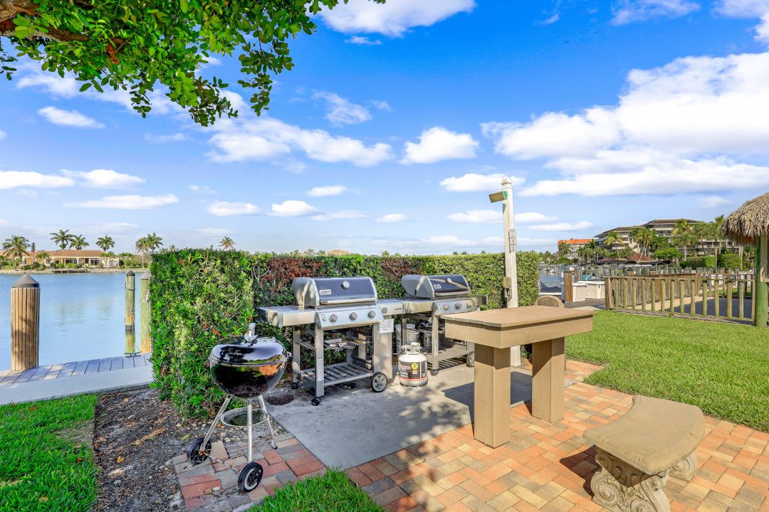 633 Seaview Ct #M-4, Marco Island, FL 34145