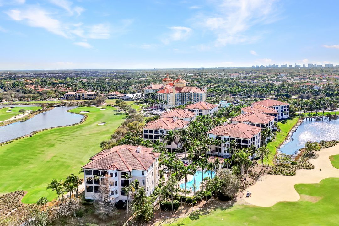 2538 Marquesa Royale Ln  #102, Naples, FL 34109