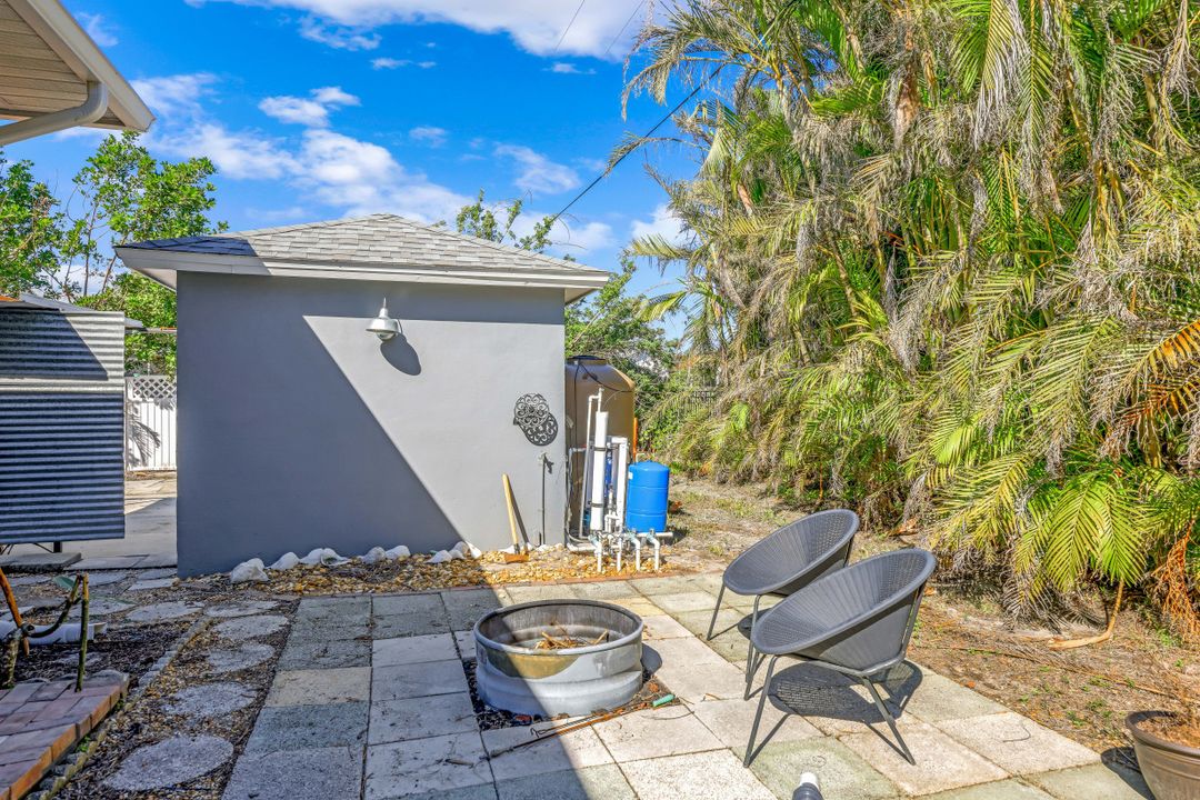 4884 Riverside Dr, Estero, FL 33928