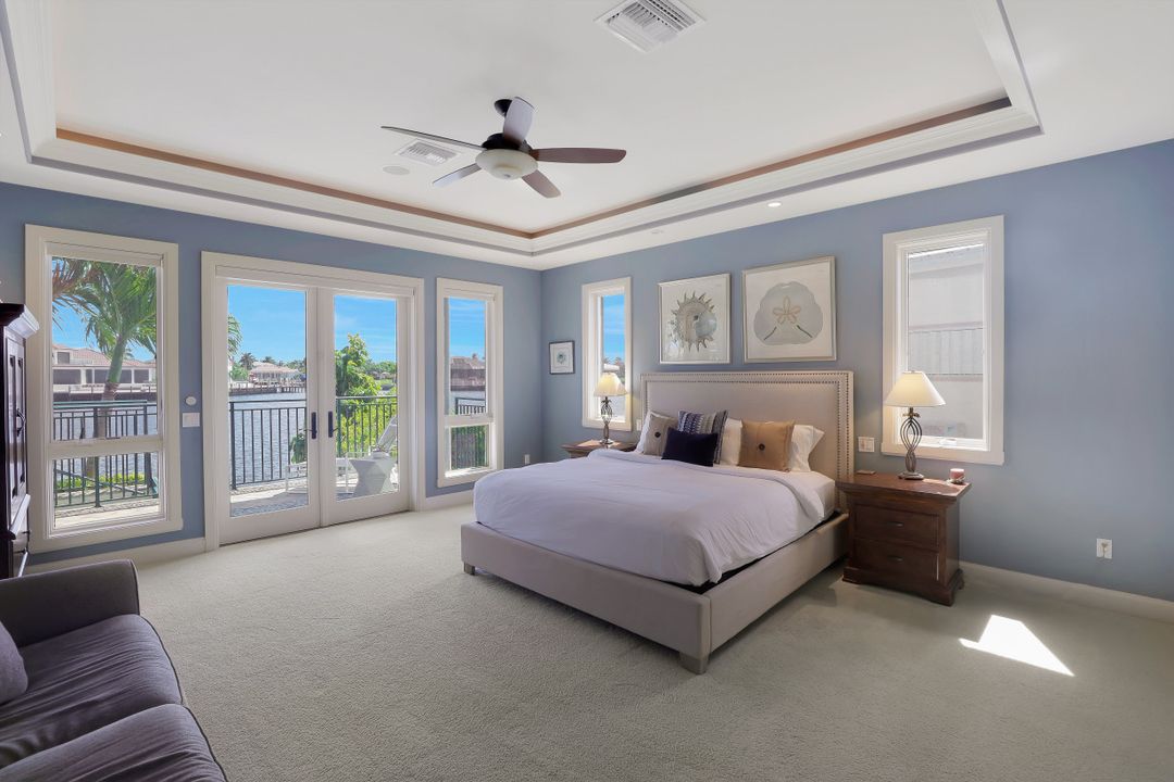 940 Tulip Ct, Marco Island, FL 34145