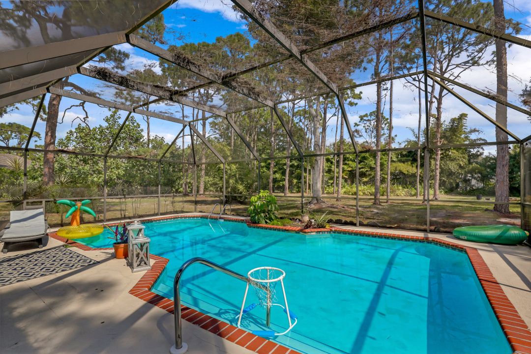 6640 Trail Blvd, Naples, FL 34108