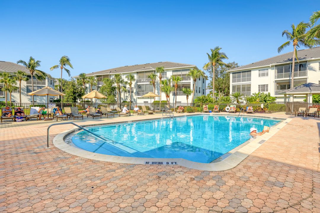 743 Bentwater Cir #203, Naples, FL 34108