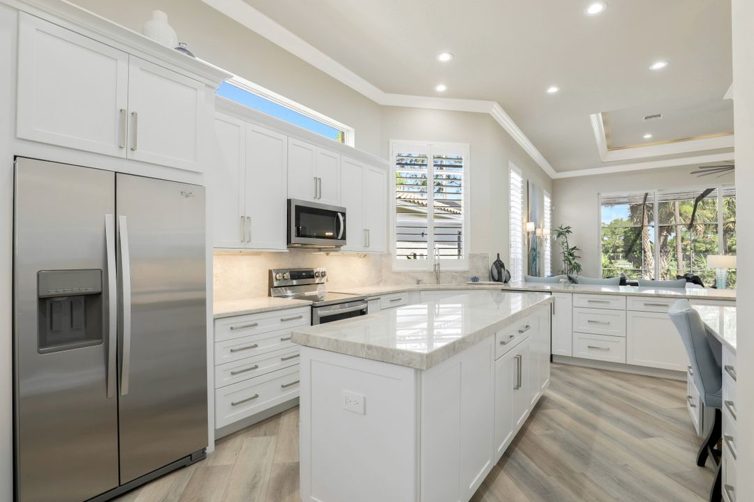 28609 Pienza Ct, Bonita Springs, FL 34135