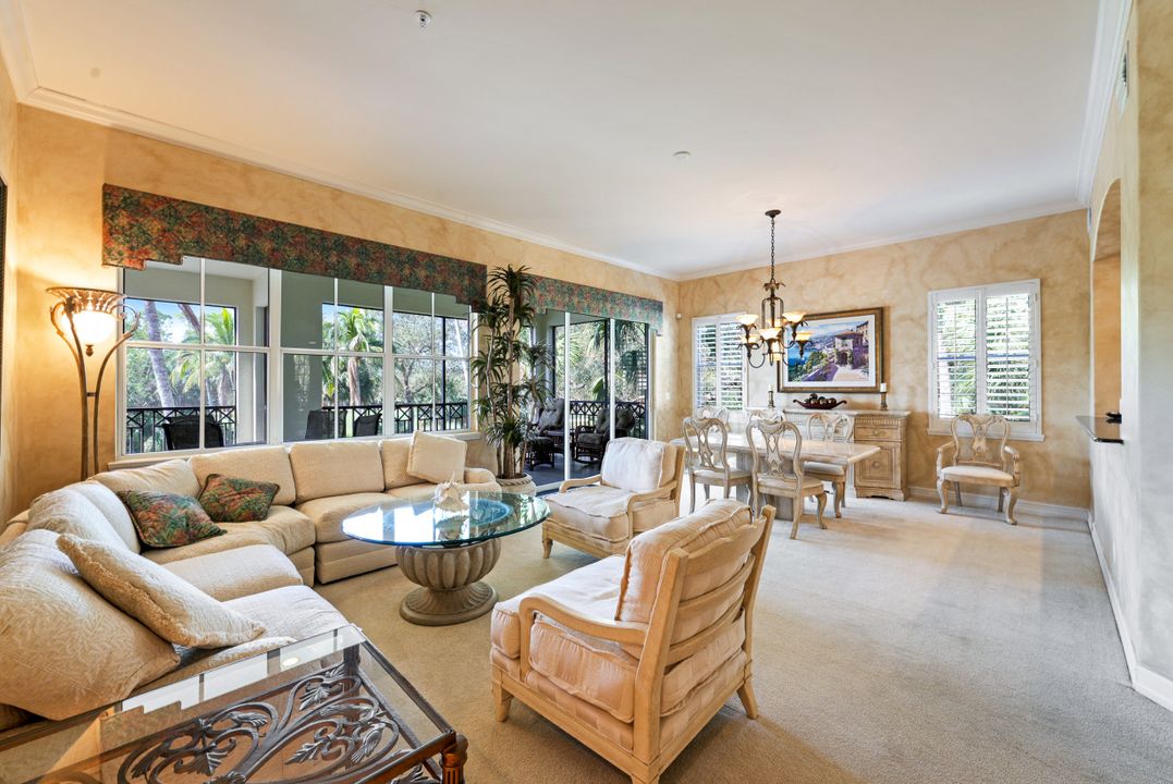 2613 Estrella Dr #18-2, Naples, FL 34109