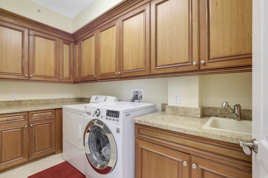 1001 10th Ave S #F3, Naples, FL 34102