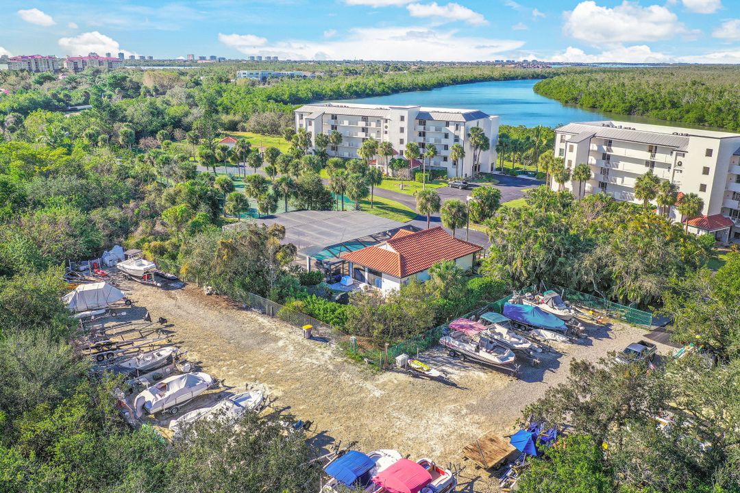 300 Stevens Landing Dr #C-203, Marco Island, FL 34145