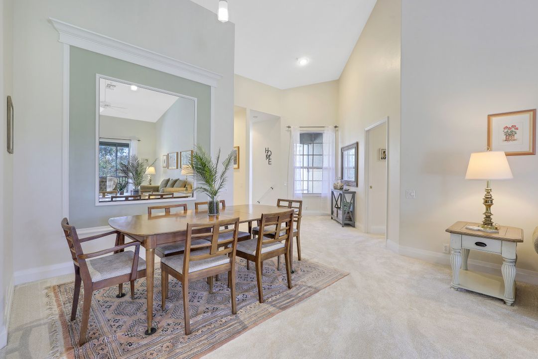 8255 Danbury Blvd #202, Naples, FL 34120