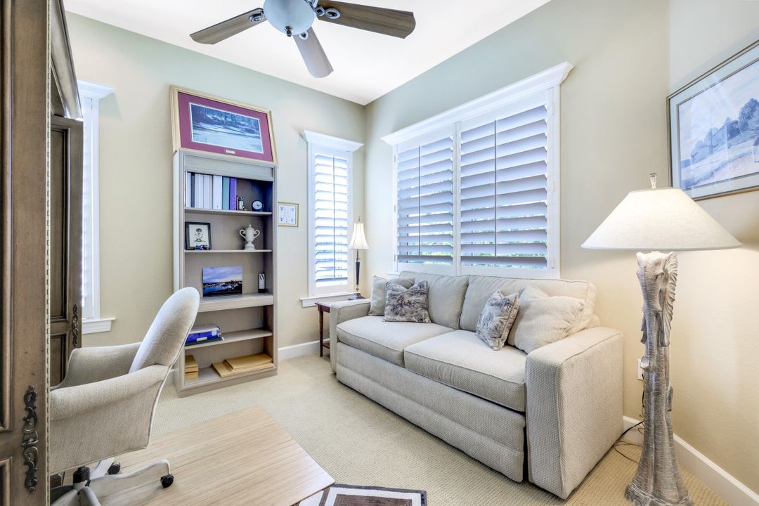 9220 Quartz Ln #201, Naples, FL 34120