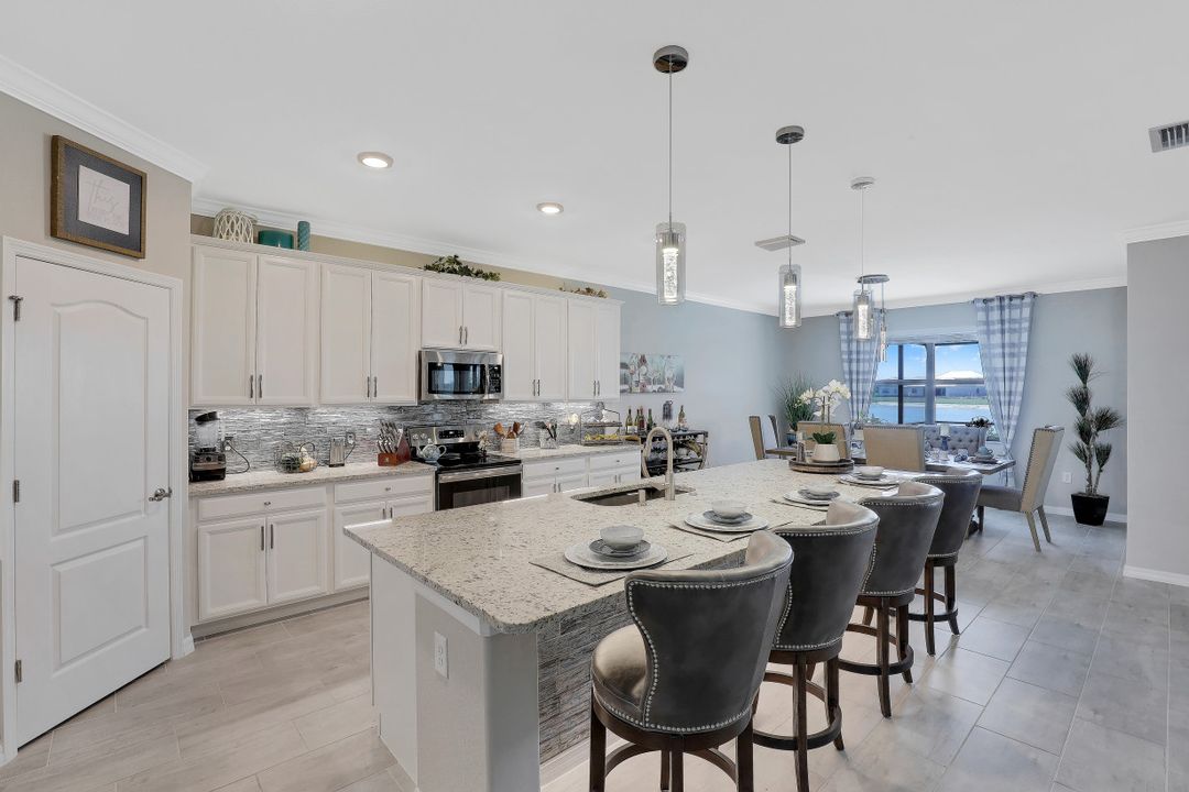 17528 Ashcomb Way, Estero, FL 33928