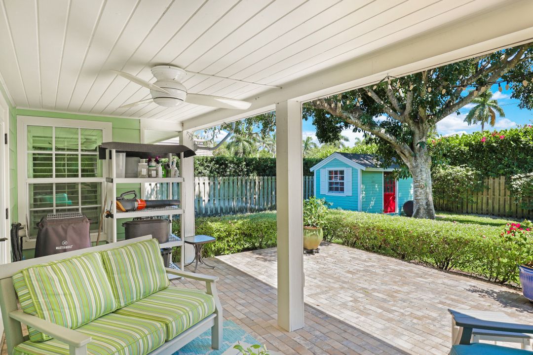 1204 Diana Ave, Naples, FL 34103