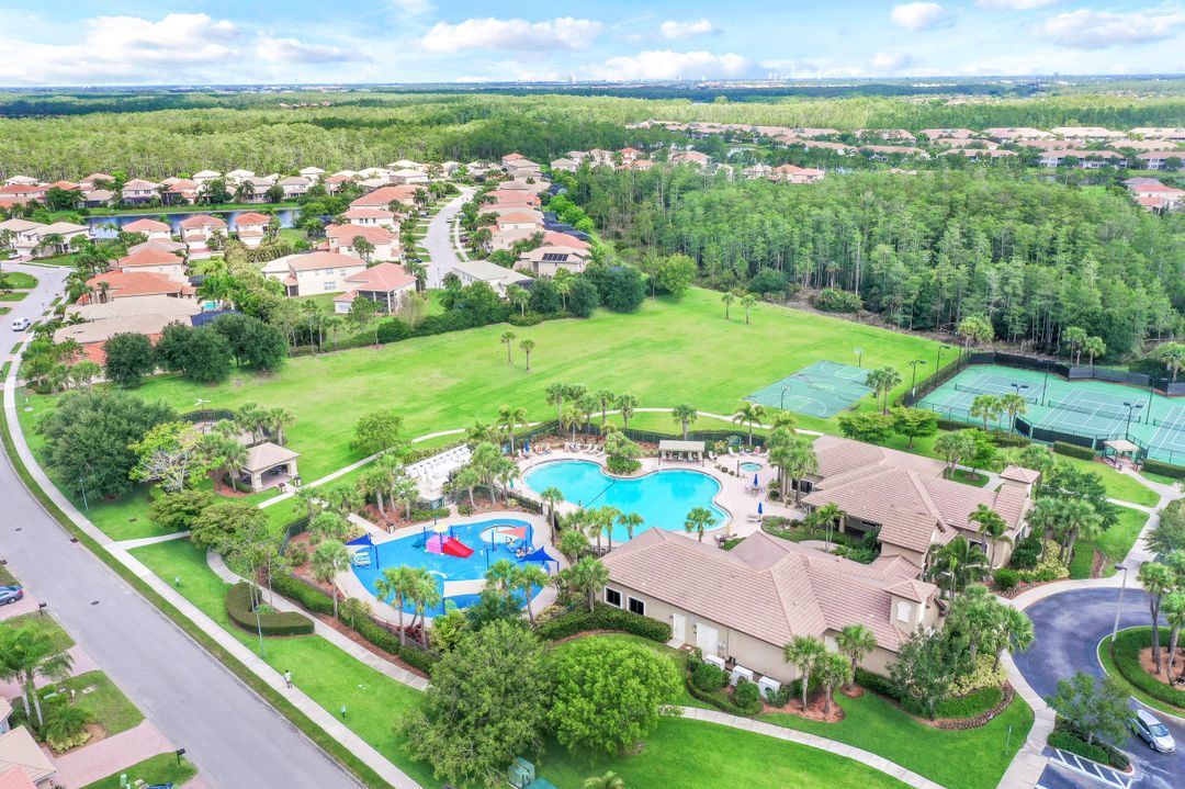 11137 Sparkleberry Dr, Fort Myers, FL 33913