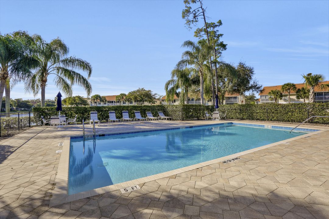 5100 Cedar Springs Dr #204, Naples, FL 34110