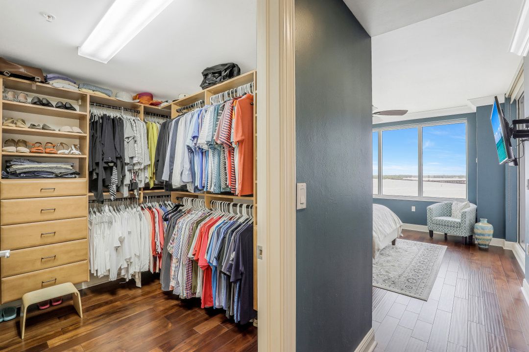 2090 W First St #808, Fort Myers, FL 33901