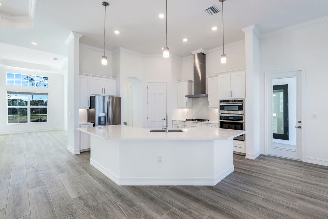 13896 Blue Bay Cir, Fort Myers, FL 33913