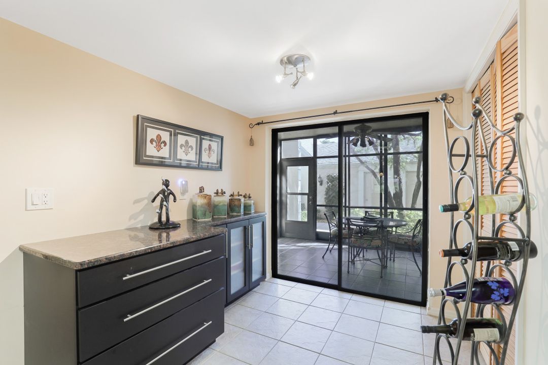 16230 Kelly Cove Dr #221, Fort Myers, FL 33908