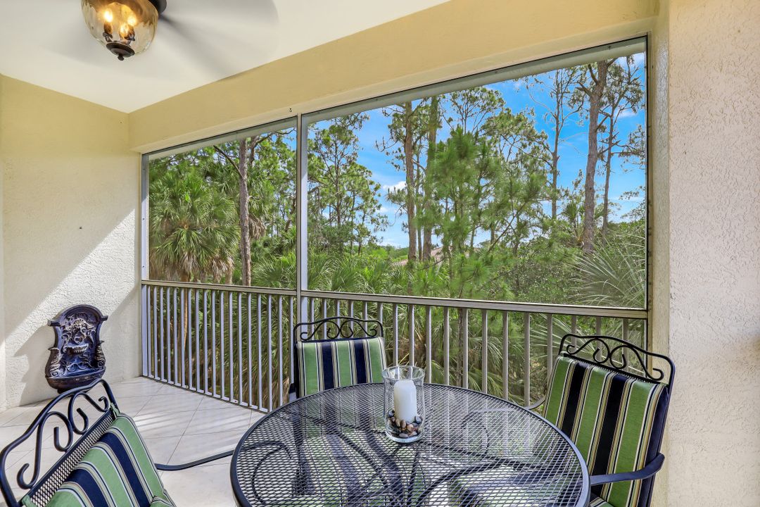 1886 Tarpon Bay Dr S #304, Naples, FL 34119