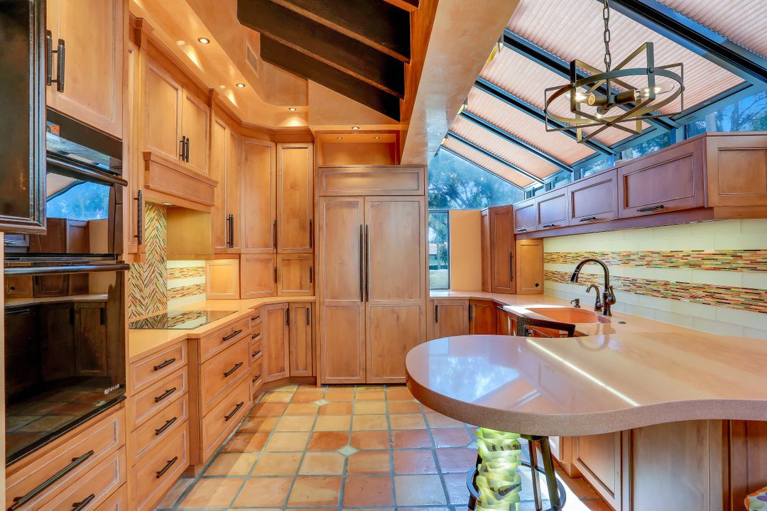 5850 Pelican Bay Blvd #D, Naples, FL 34108