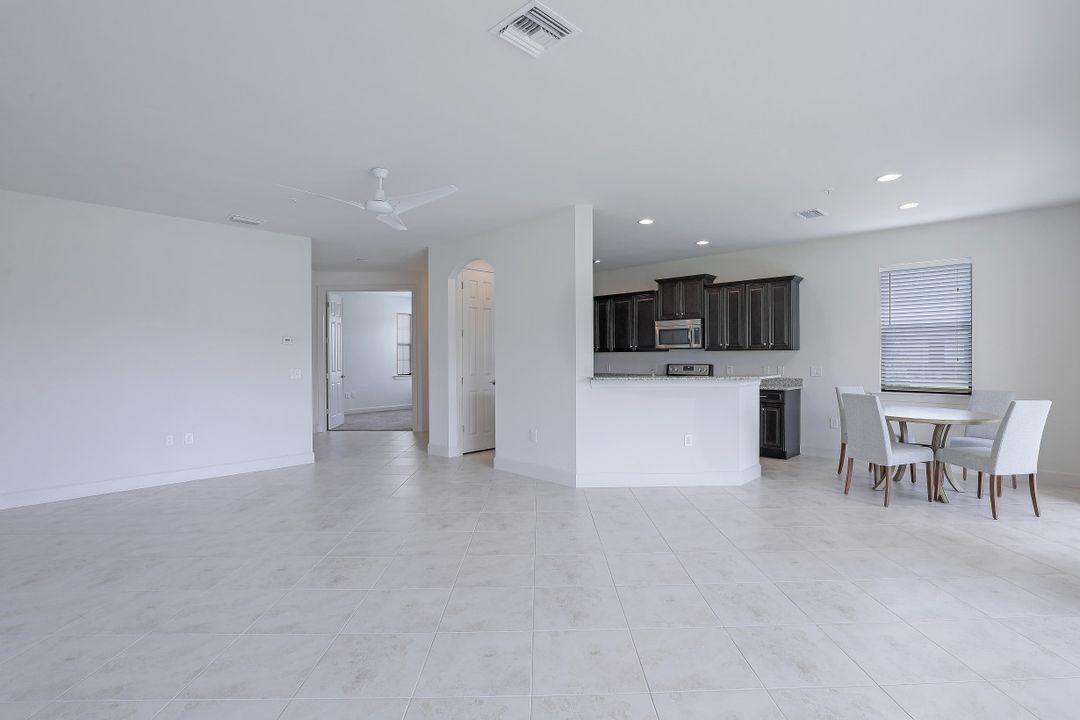 12054 Covent Garden Ct #1104, Naples, FL 34120