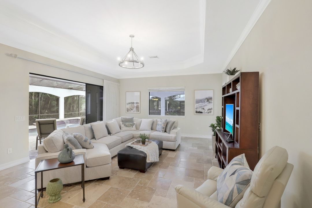 3400 Runaway Ln, Naples, FL 34114