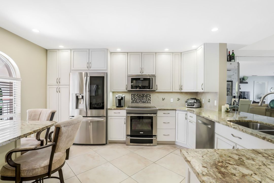 505 Mardel Dr #112, Naples, FL 34104