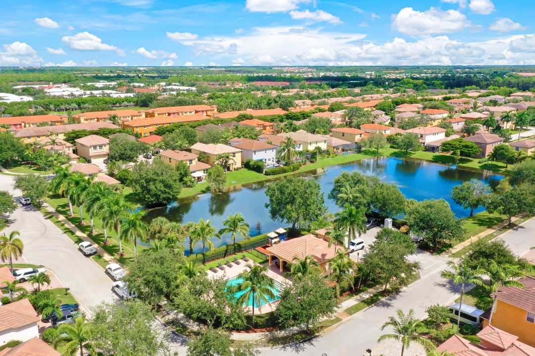 10100 N Golden Elm Dr, Estero, FL 33928
