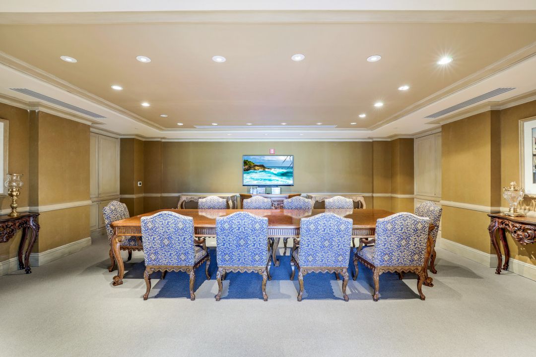 7117 Pelican Bay Blvd #1603, Naples, FL 34108