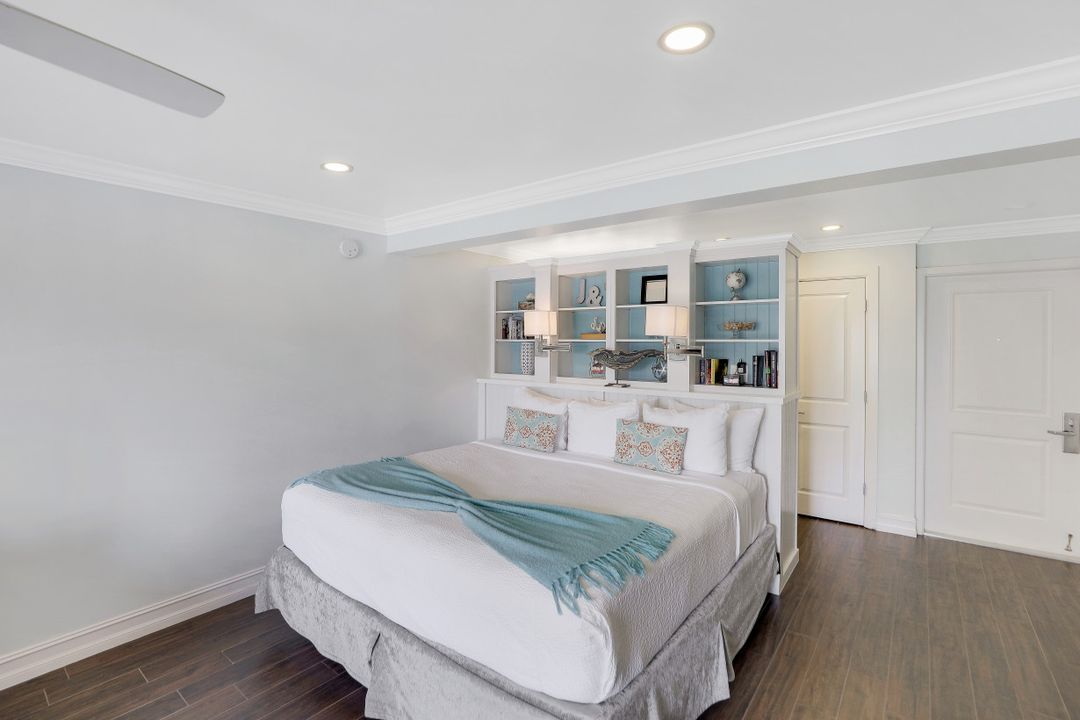 900 Broad Ave S #147, Naples, FL 34102