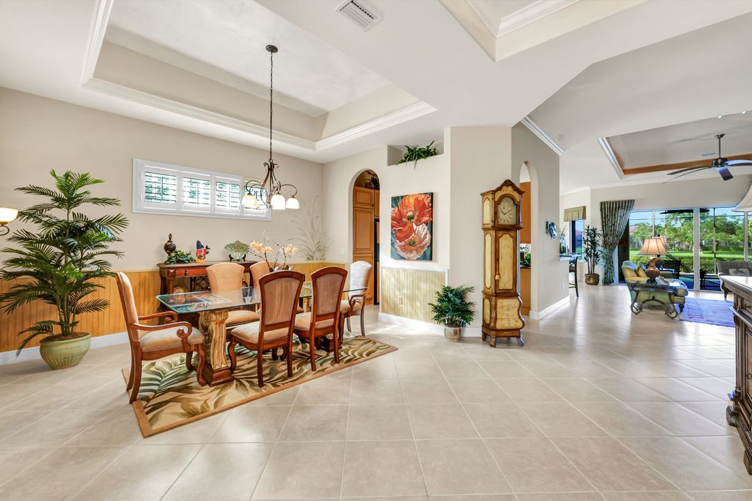 6000 Hammock Isles Cir, Naples, FL 34119