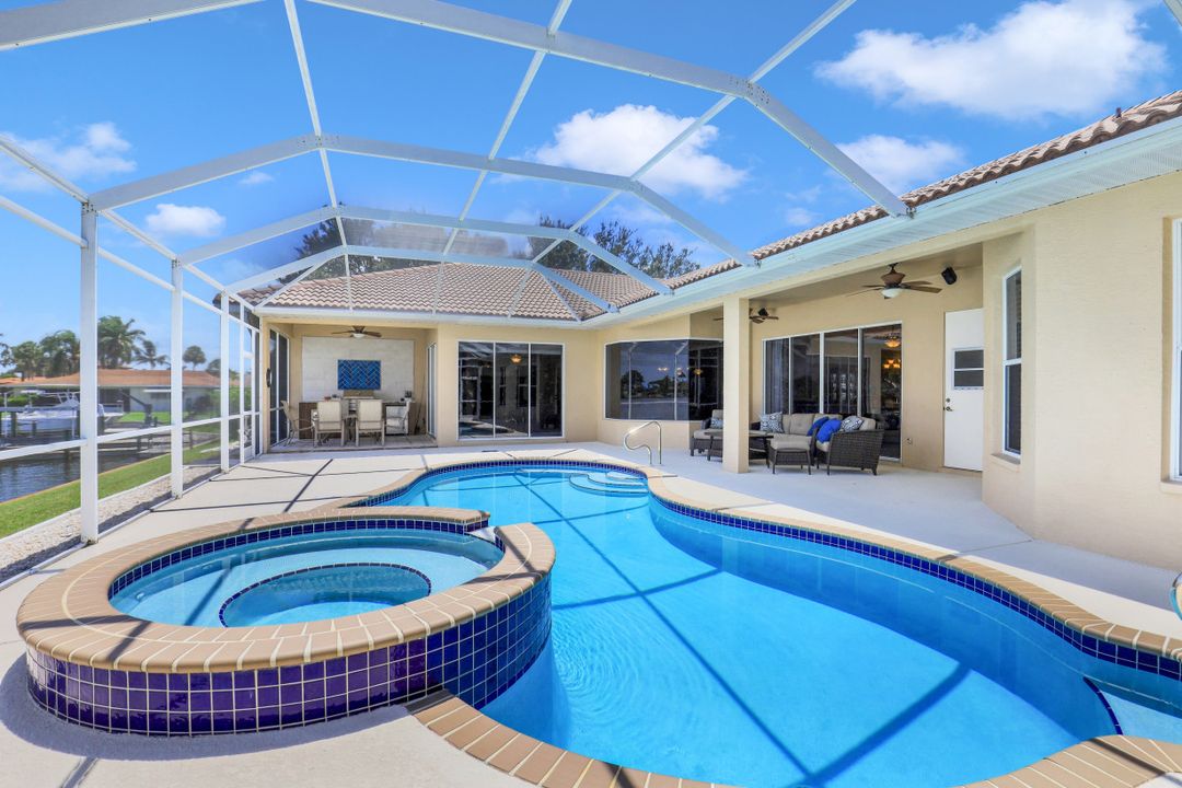 411 SW 49th Ln, Cape Coral, FL 33914