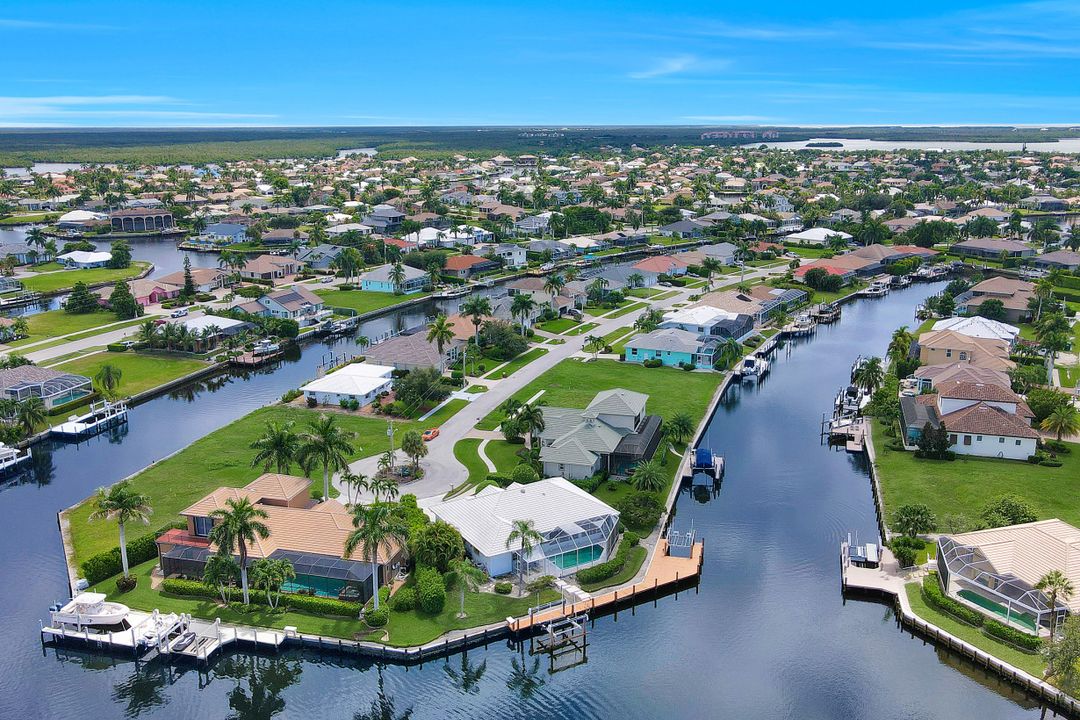 278 Seminole Ct, Marco Island, FL 34145