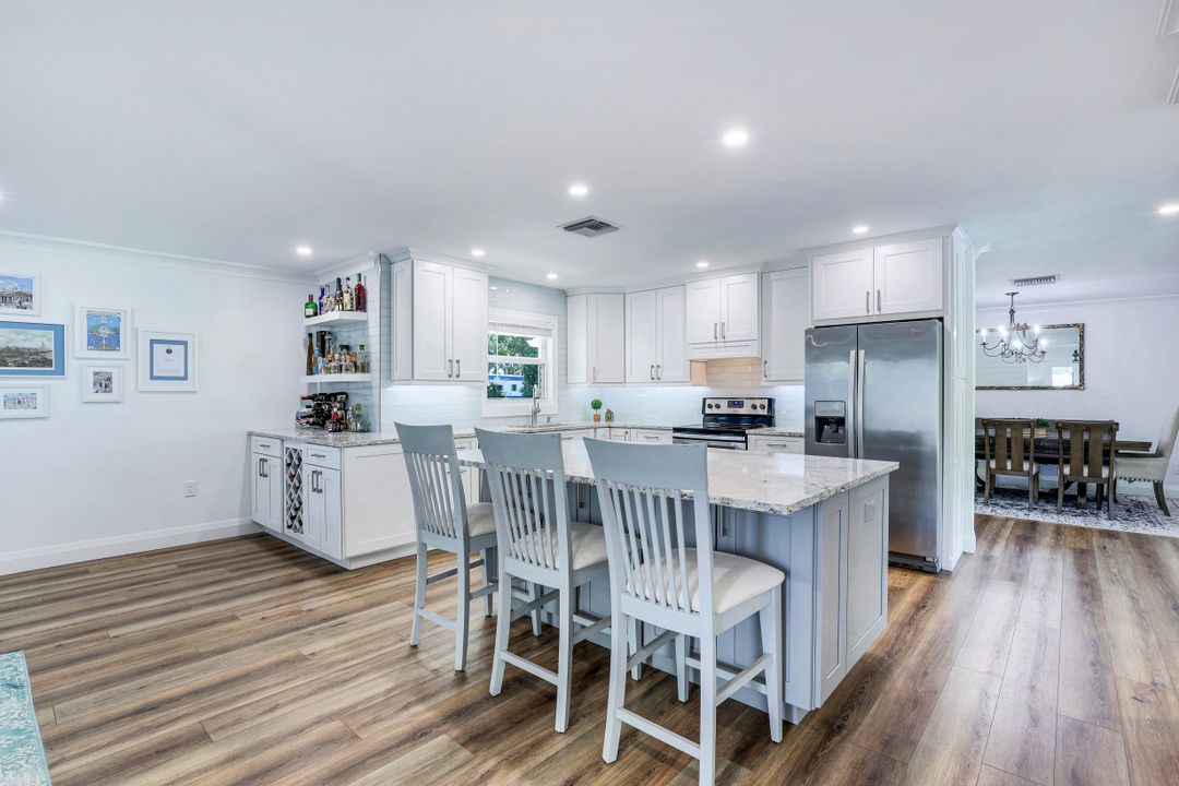 1229 28th Ave N, Naples, FL 34103