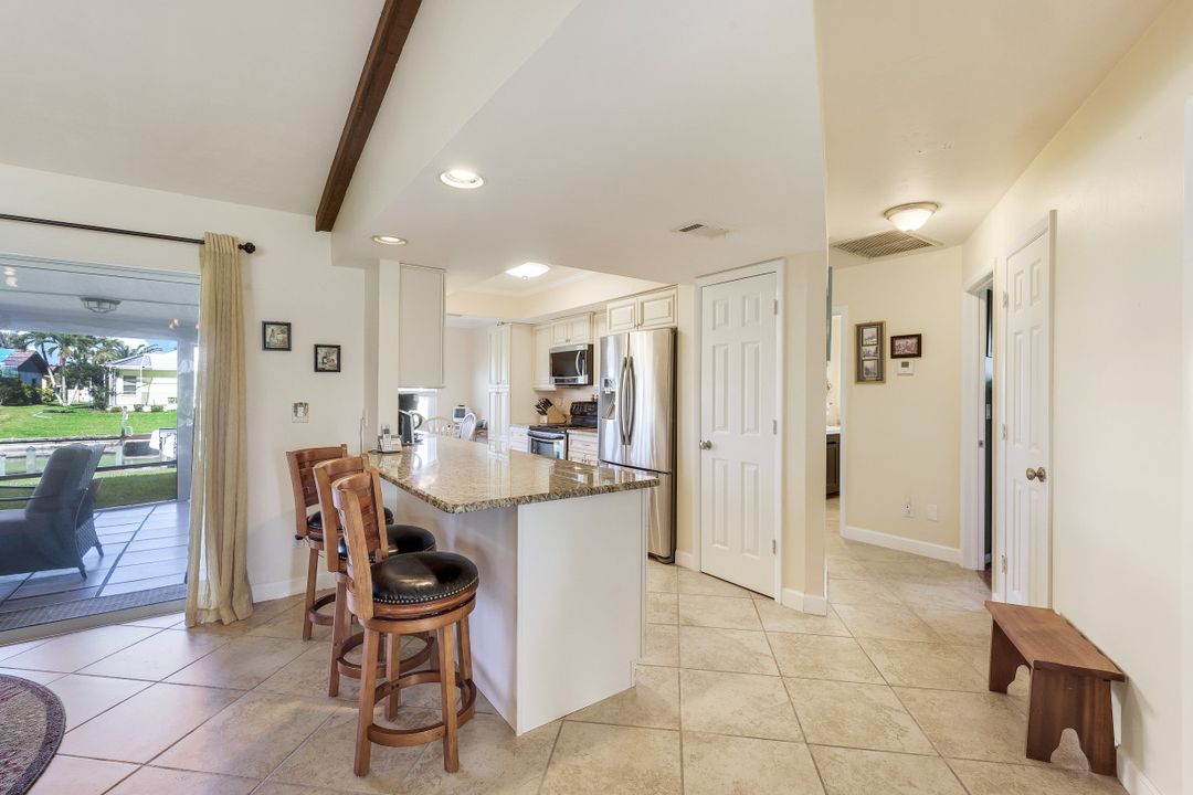 2101 SE 25th Ln, Cape Coral, FL 33904