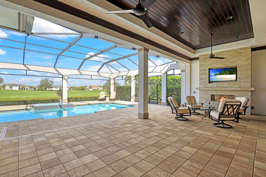 16459 Seneca Way, Naples, FL 34110