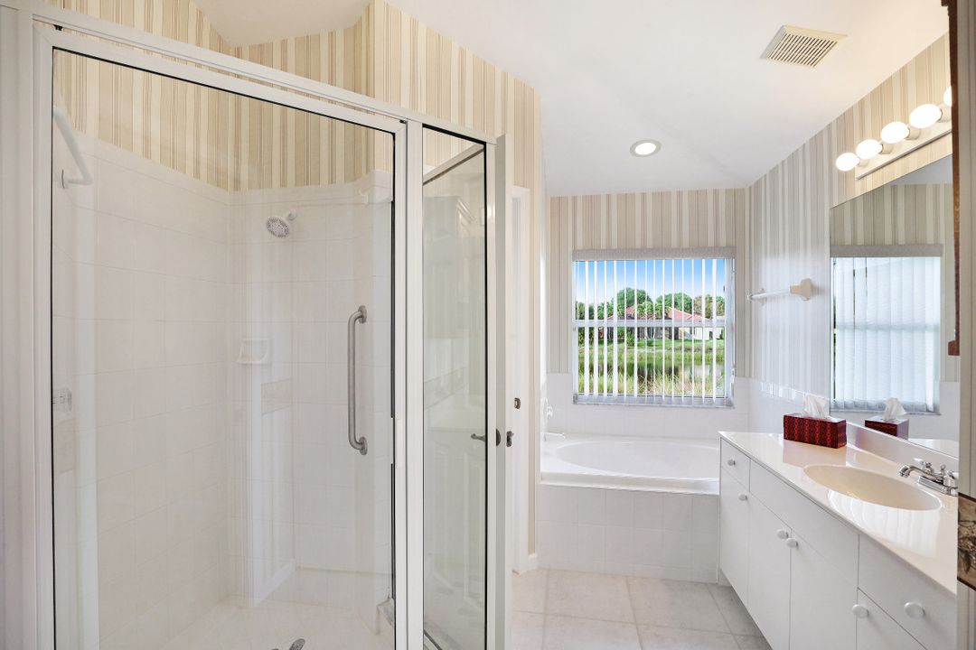 6472 Autumn Woods Blvd, Naples, FL 34109
