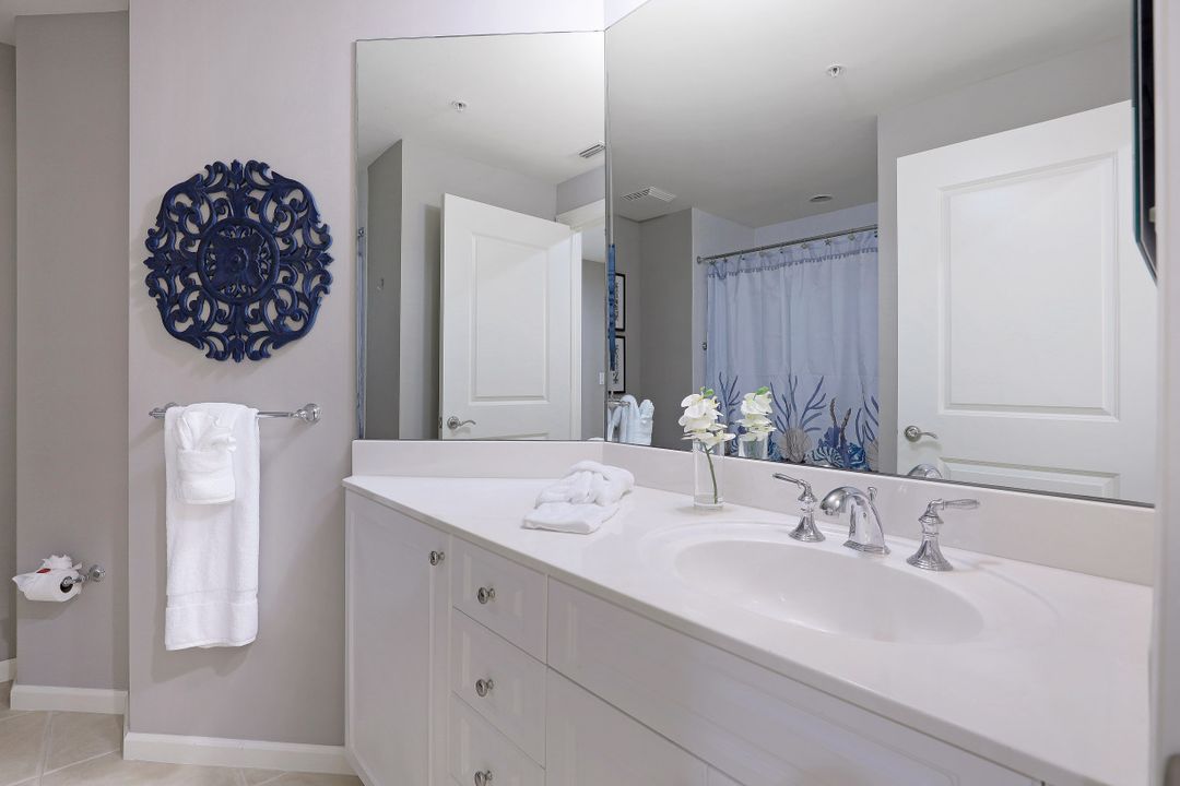 5781 Cape Harbour Dr #903, Cape Coral, FL 33914