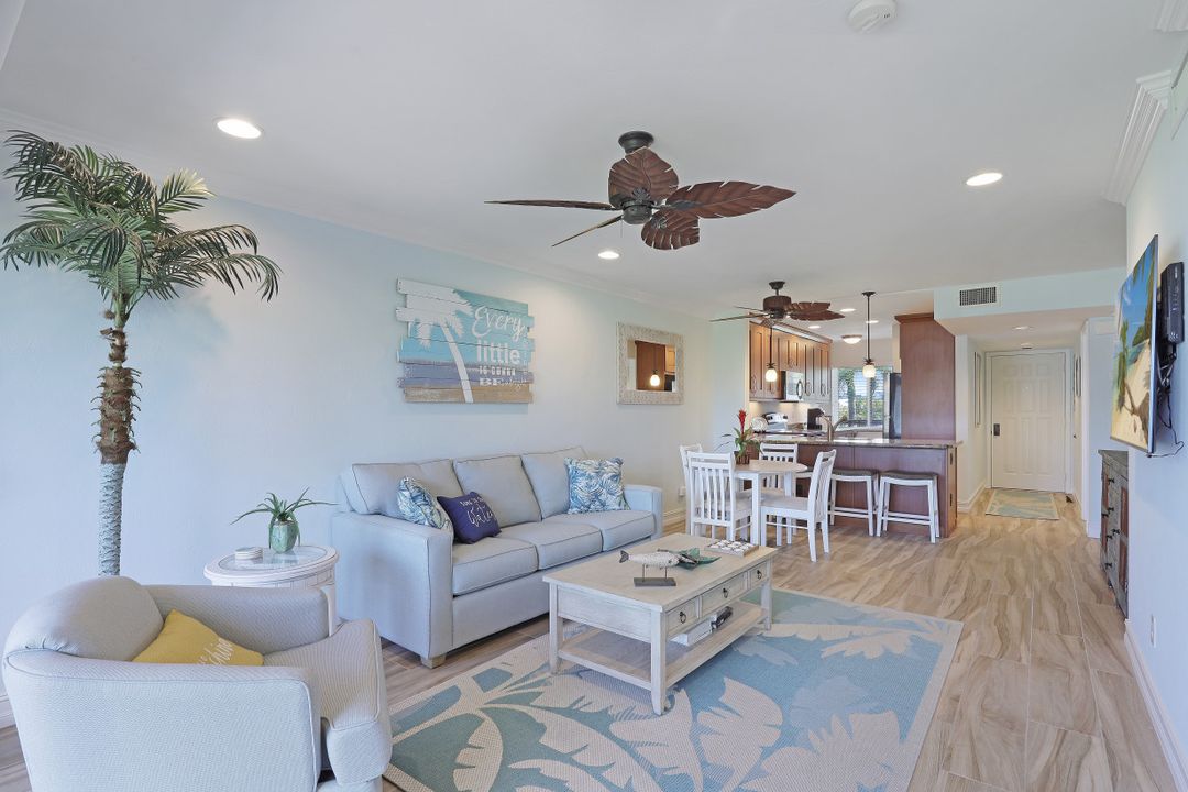 750 W Elkcam Cir #316, Marco Island, FL 34145