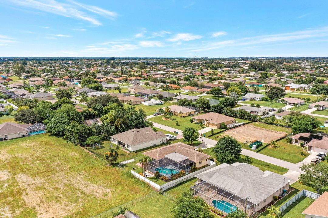 1118 SW 42nd St, Cape Coral, FL 33914