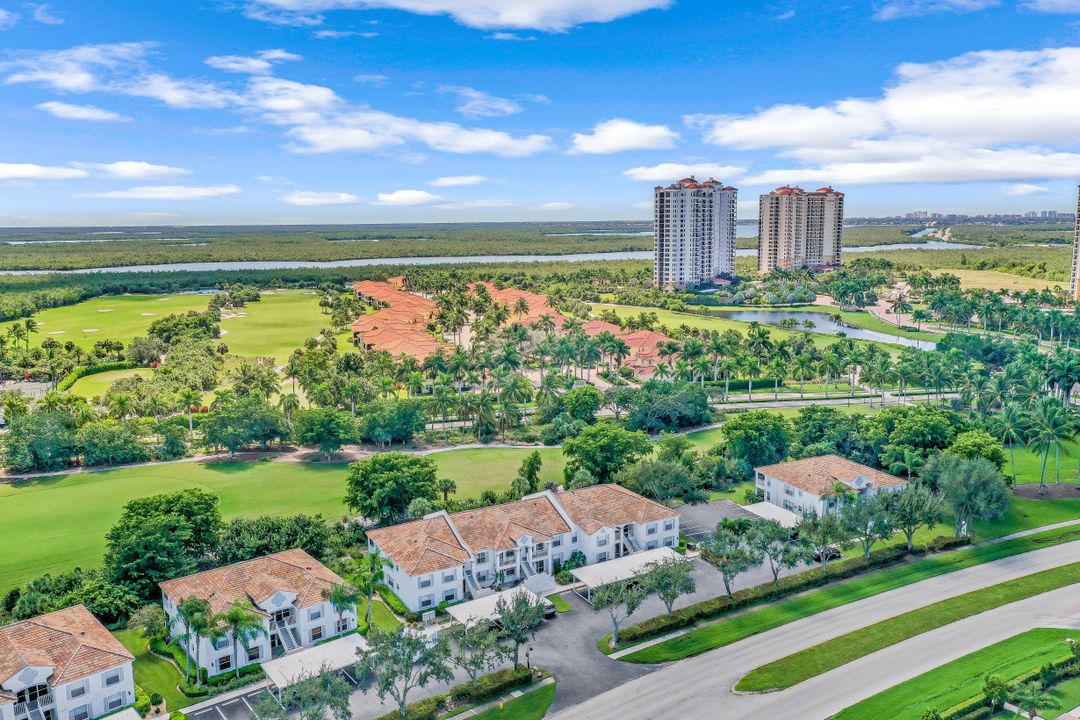 1006 Mainsail Dr #222, Naples, FL 34114