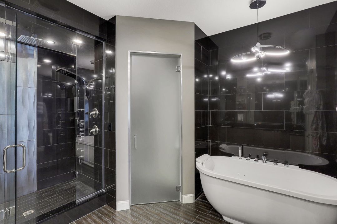 9512 Ironstone Terrace #201, Naples, FL 34120