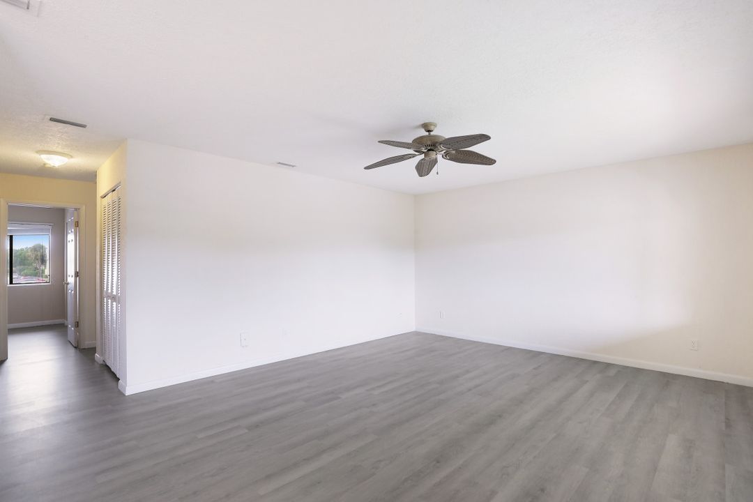 4607 Bayshore Dr #K-6, Naples, FL 34112