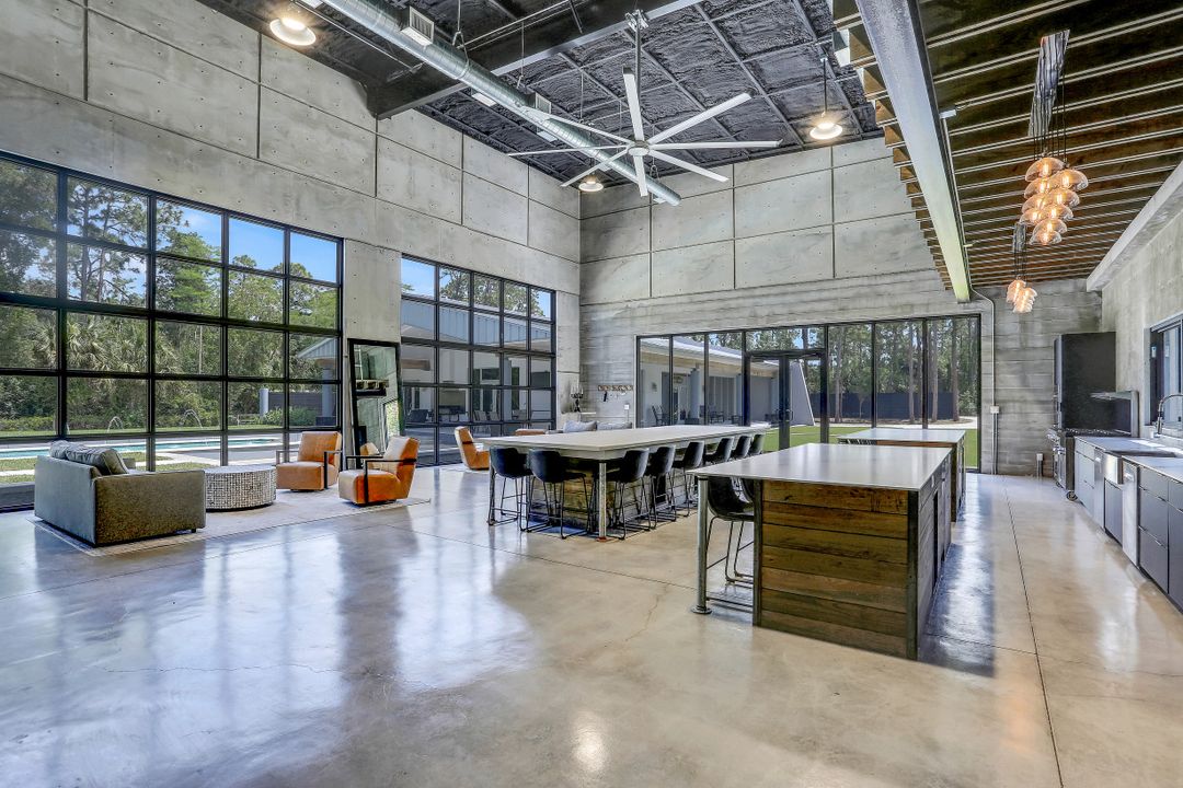 4441 5th Ave NW, Naples, FL 34119