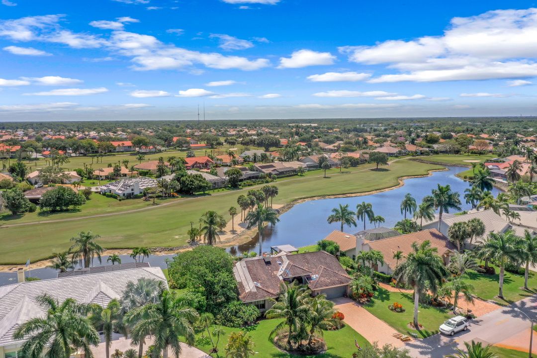 28419 Sombrero Dr, Bonita Springs, FL 34135