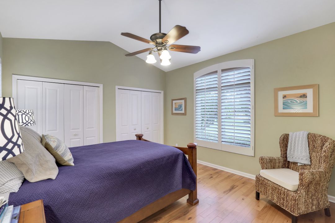 9245 The Ln, Naples, FL 34109