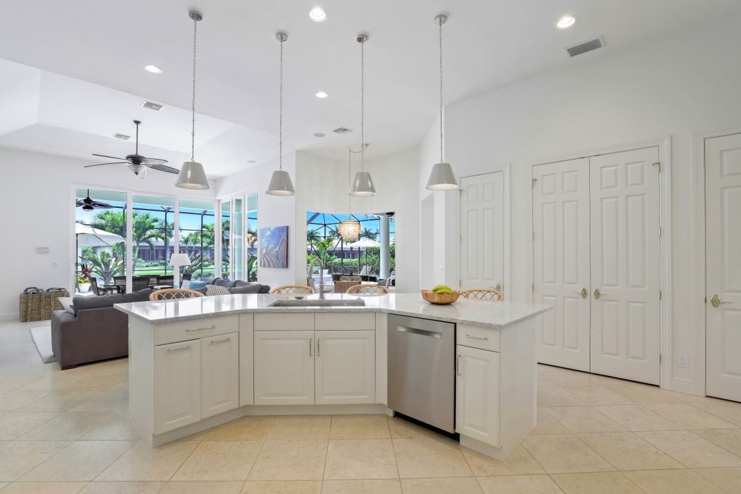 5666 Sago Ct, Naples, FL 34119