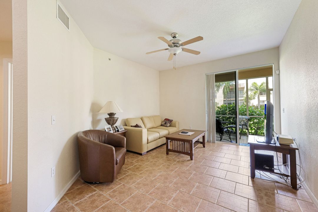 12515 McGregor Blvd #109, Fort Myers, FL 33919