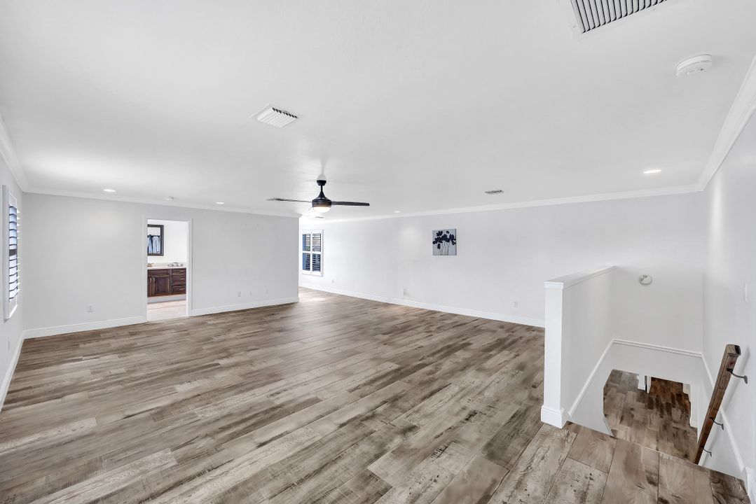 318 Polynesia Ct, Marco Island, FL 34145