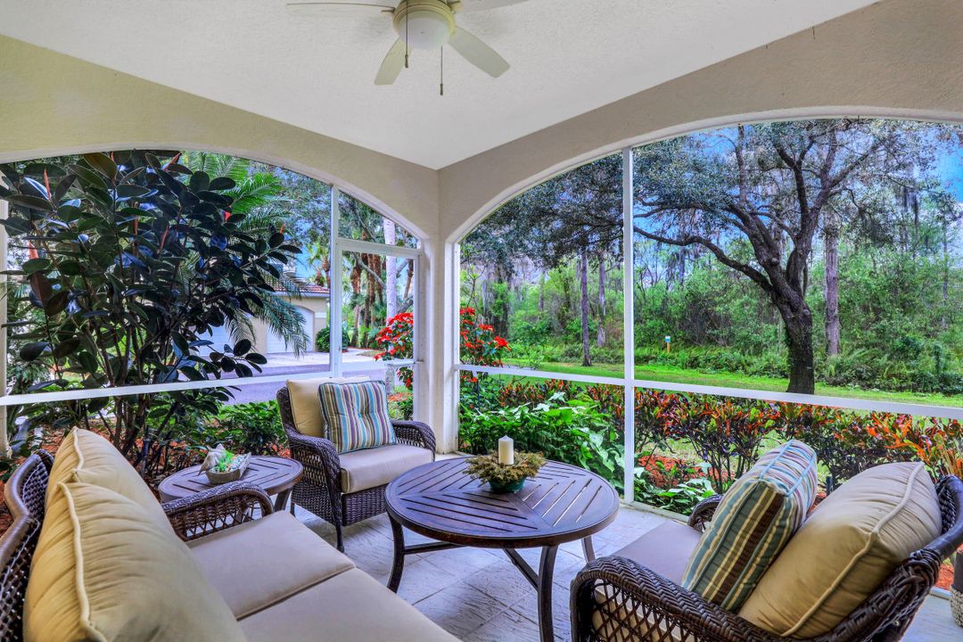 77 Silver Oaks Cir #8101, Naples, FL 34119