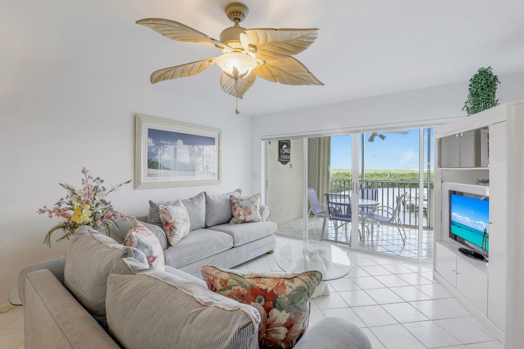 12945 Vanderbilt Dr #508, Naples, FL 34110