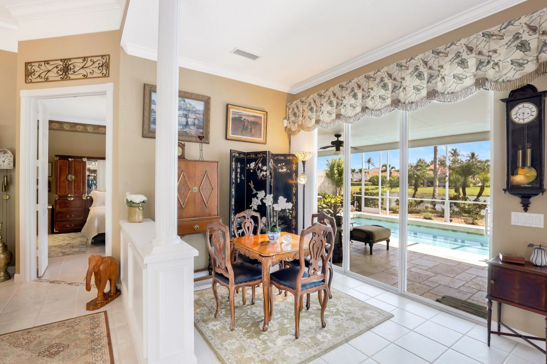 5981 Bermuda Ln, Naples, FL 34119